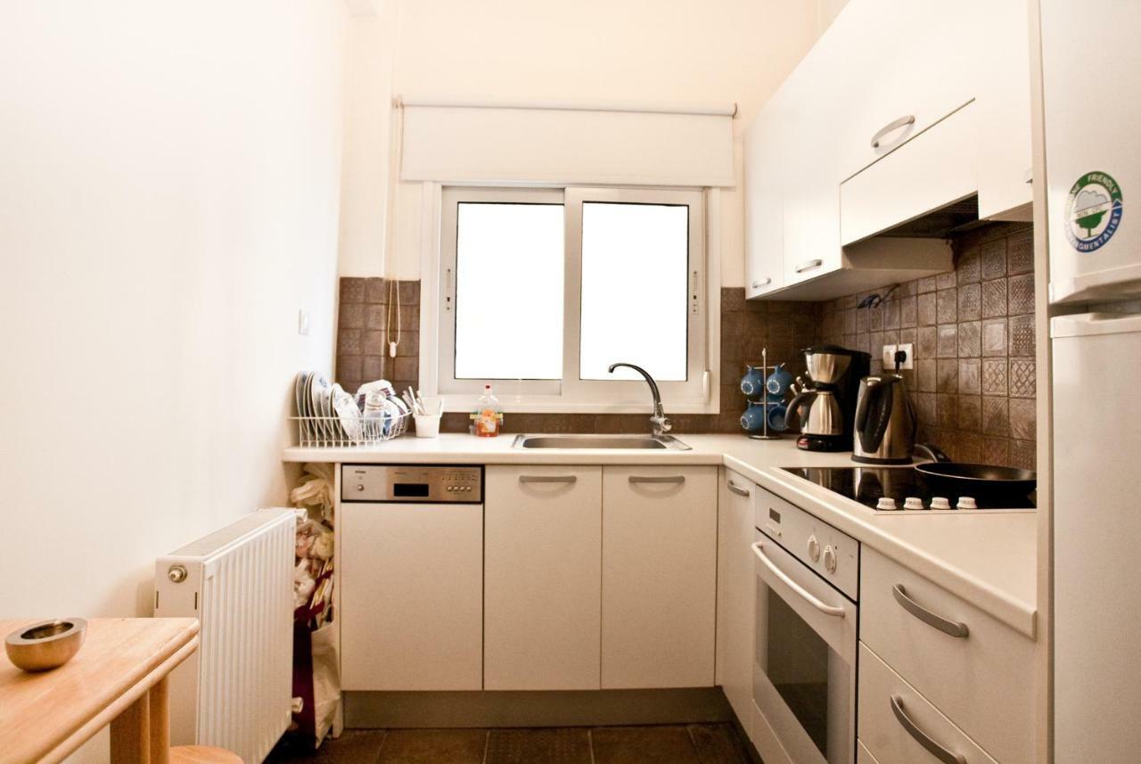 Apartamento Acropolis Area 5 Minutes To The Museum And Metro Atenas Exterior foto
